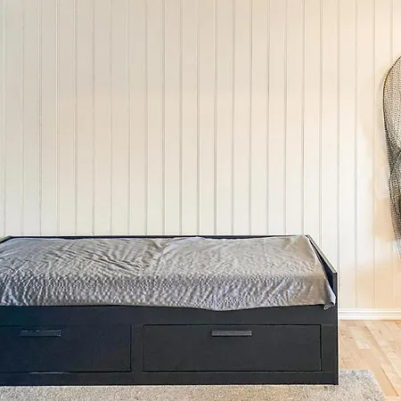 5 Bedroom Beautiful In Vagstranda * Hjelvik